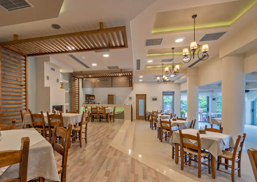 renovation of Polirizos restaurant Crete